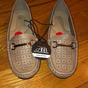 Alexis Bendel loafers